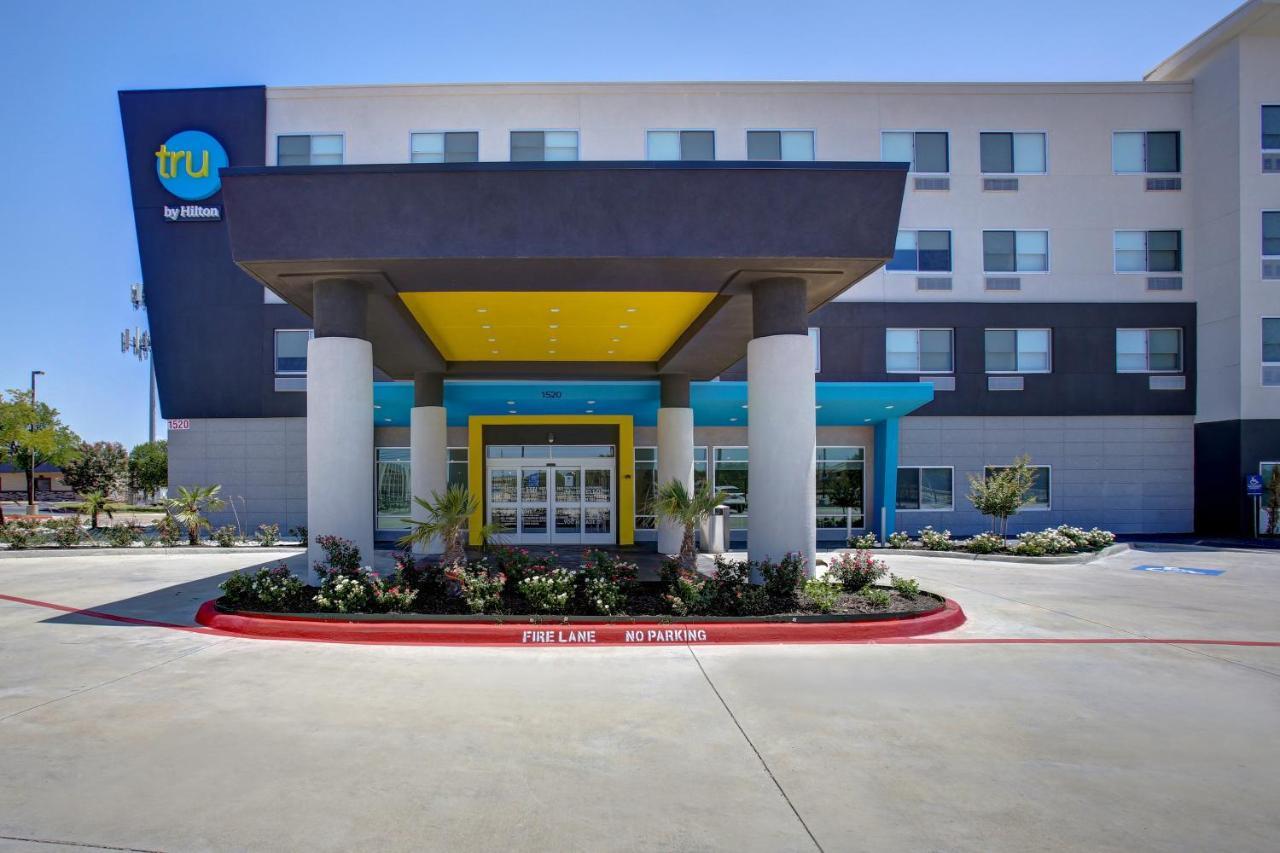 Tru By Hilton Grand Prairie Hotel Exterior photo