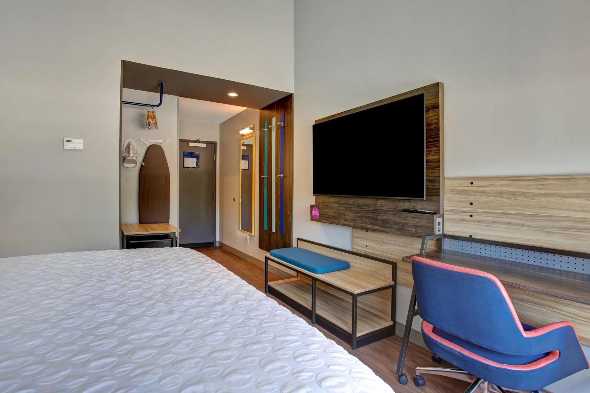 Tru By Hilton Grand Prairie Hotel Exterior photo