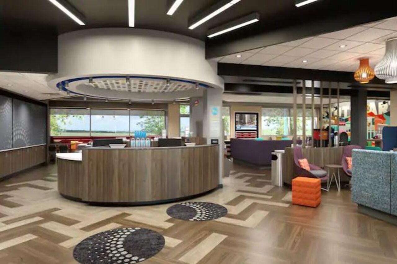 Tru By Hilton Grand Prairie Hotel Exterior photo